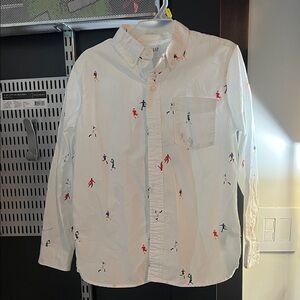 GAP White Boys Shirt with Multicolor Sport Print size medium